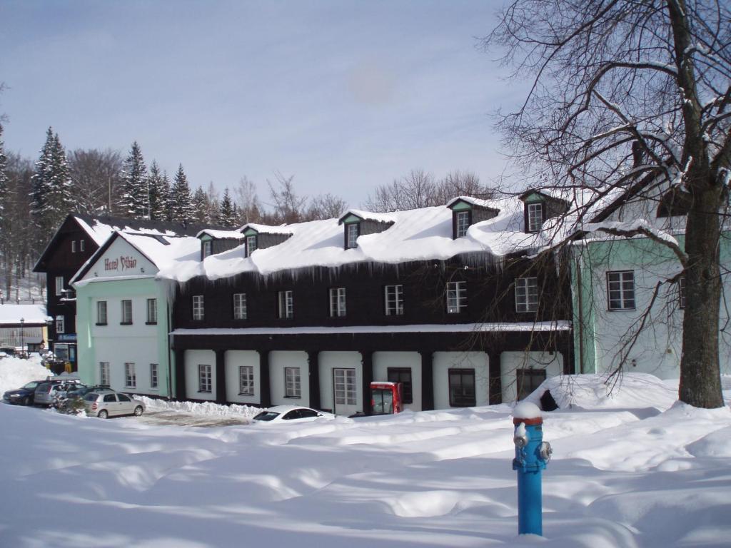 Hotel Dzban Jindrichov Eksteriør bilde