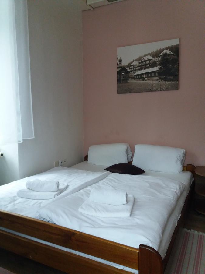 Hotel Dzban Jindrichov Eksteriør bilde