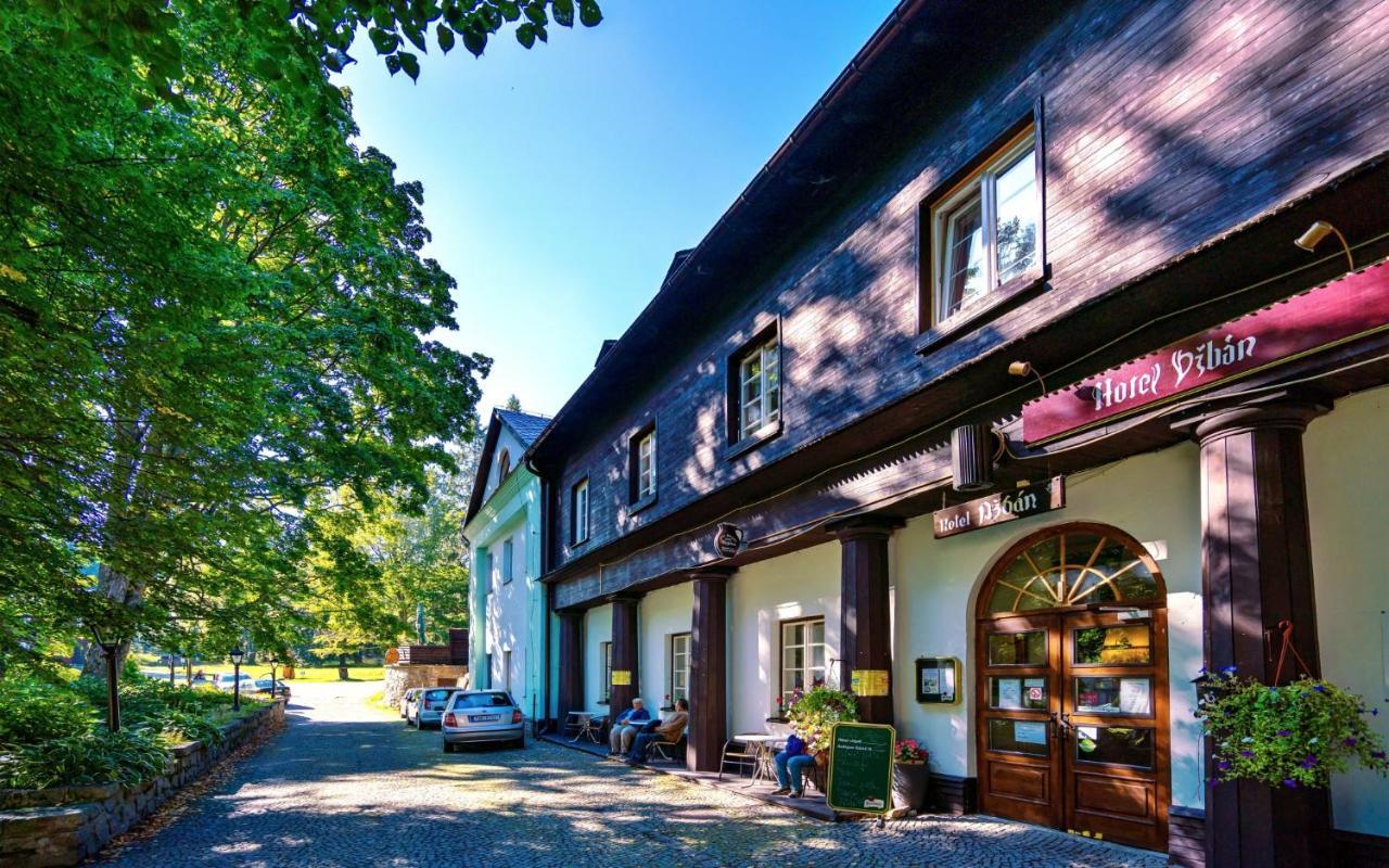 Hotel Dzban Jindrichov Eksteriør bilde